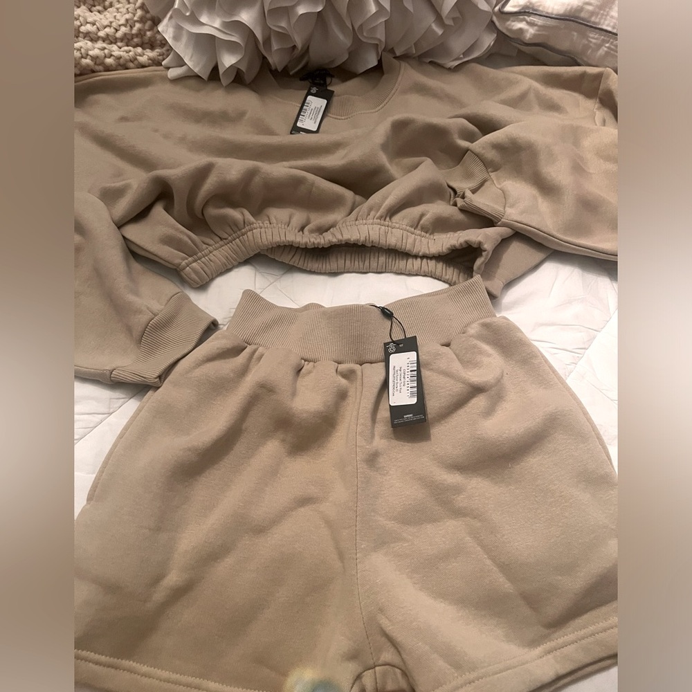Brand new two piece crop oversized sweat shirt and shorts size xs